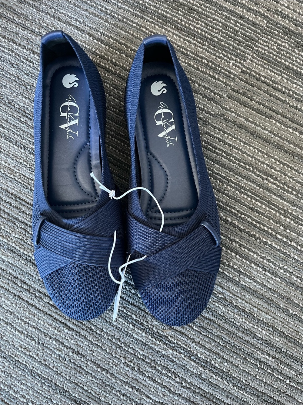 Gloria Vanderbilt navy flats new with tags size 8 1/2